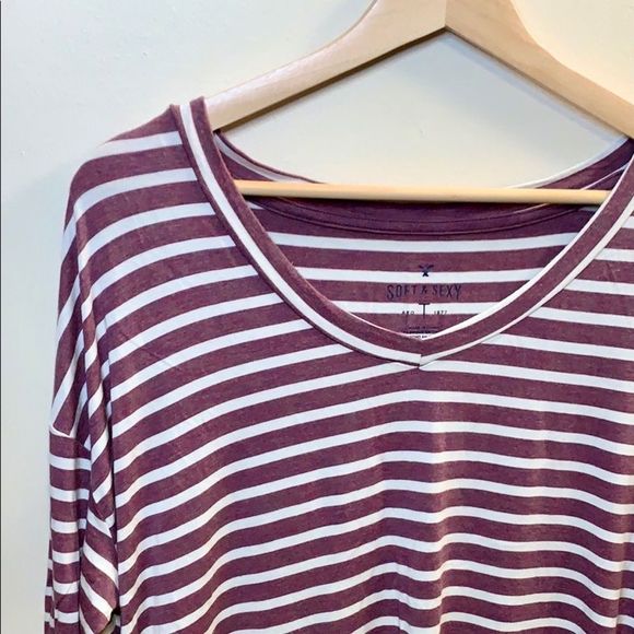 American Eagle Soft & Sexy T - Picture 2 of 5